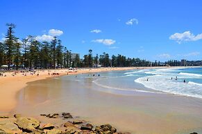 Stunning Ocean Views With Manly At Your Doorstep