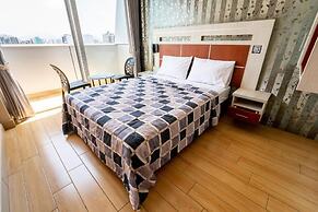 HOTEL QUADRUM