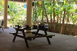 Baya Beach Club