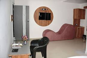 HOTEL DIVYA PALACE