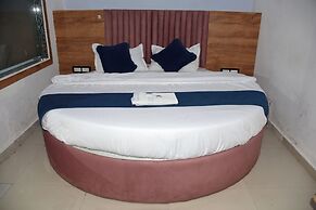 HOTEL DIVYA PALACE