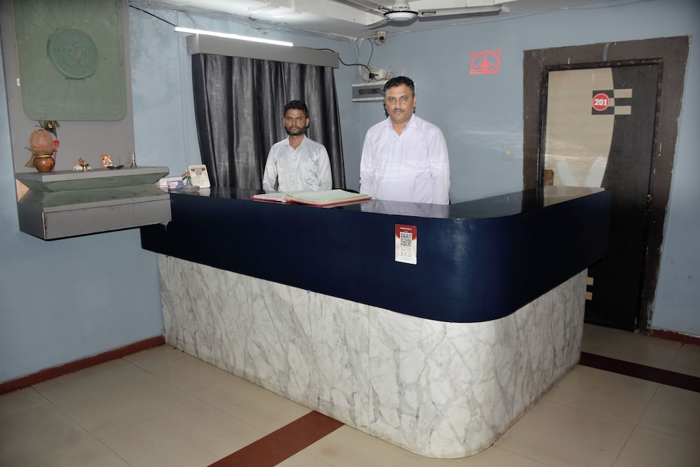 HOTEL DIVYA PALACE