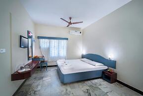 Hotel Sadhabishegam