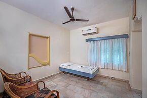 Hotel Sadhabishegam