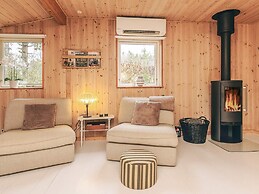 4 Star Holiday Home in Hals