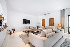 Bianca Villa by Betterplace