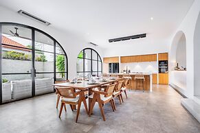 Bianca Villa by Betterplace