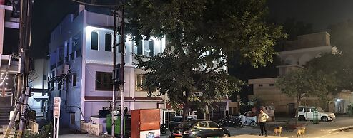 Avantika Hotel