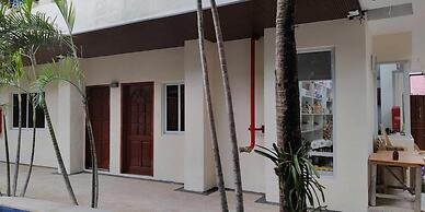 Birdwatchers Poolside Hotel Panglao