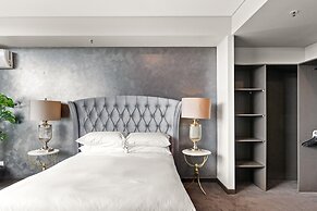 Elegant 1-bed by Riverside Park & Amenities