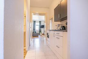 Comfy 2BR Apt Long Stay Matzleinsdorfer