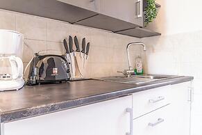 Comfy 2BR Apt Long Stay Matzleinsdorfer