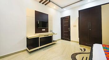 Hotel Greysky Residency New Delhi