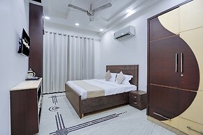 Hotel Greysky Residency New Delhi