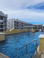 Luxurious Pattaya Apartment With Pool Access