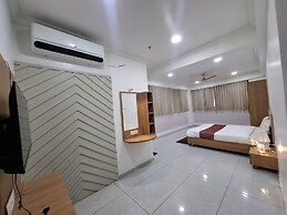 HOTEL HEAVEN