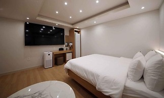 Hey Jecheon Hotel