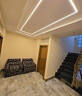Rudra PGH - just near Temple & Ghats