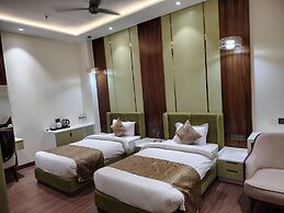 THE HOLY AWADH HOTEL