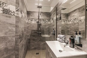 Noima Luxury Suites