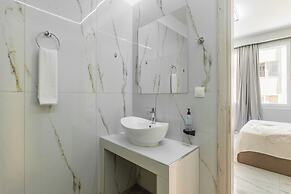 Noima Luxury Suites