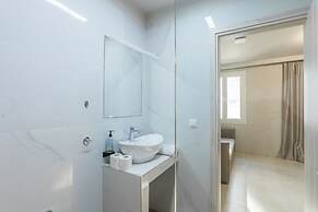 Noima Luxury Suites