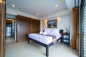Beachfront 2 bed Condo with Seaview BW2