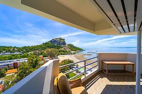Beachfront 2 bed Condo with Seaview BW2