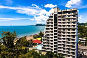 Beachfront 2 bed Condo with Seaview BW2