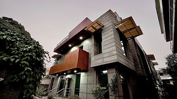 CORPORATE STAYS-SUNCITY