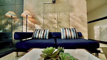 CORPORATE STAYS-SUNCITY