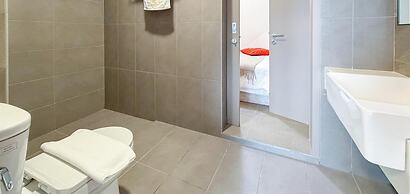 Mossaz Luxe Suites by The Stay Hub