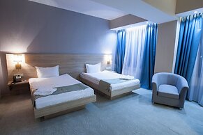 Renion Park Hotel