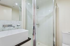 Modern City Convenience With Great Amenities