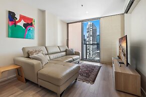 Modern City Convenience With Great Amenities