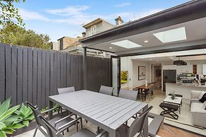 Charming 3-bed Cottage With a Courtyard