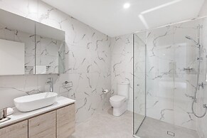 3-bed Apartment in Beautiful Kiama With Study Nook