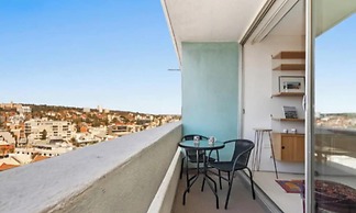 Beachside Paradise - Ocean Views, Central Position