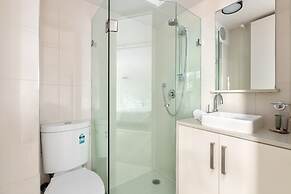 Central Bondi Studio With Rooftop Pool Access