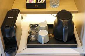 MH HOTEL