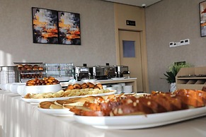 MH HOTEL