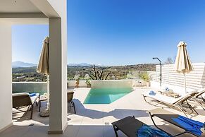 Three Moirai Villa With 2 Heated Pools