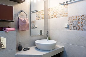 Three Moirai Villa With 2 Heated Pools