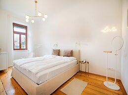 Arcadio Home - City Comfort