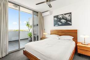 Spacious 2-bed With Two Balconies With City Views