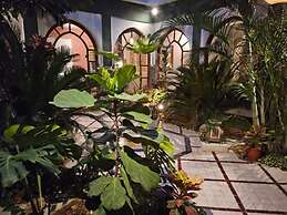 Private Luxury Villa With Hotel Services