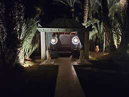 Villa de Luxe sur la Palmeraie de Marrak