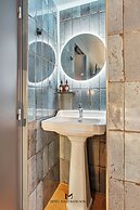 Hôtel Maât Batignolles