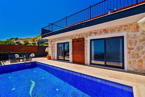 Villa Elvin in Slamlar K y
