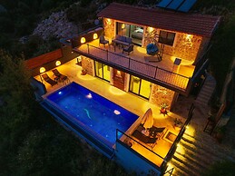 Villa Elvin in Slamlar K y